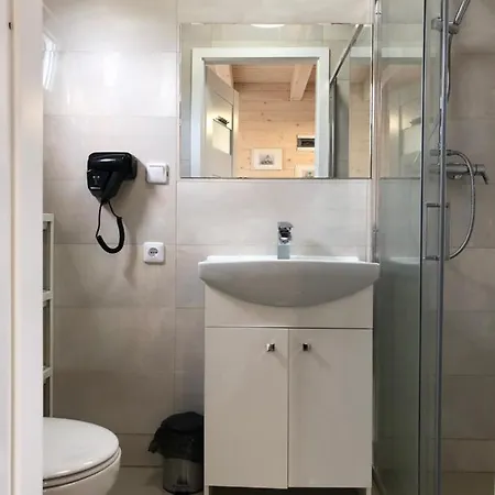 Domki Wachta Klimatyzowane Z Basenem, Jacuzzi, Bezplatny Parking Rewal Exterior foto